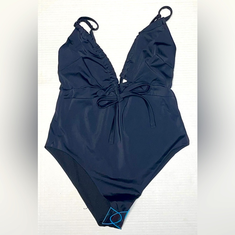 ASOS DESIGN ONE PIECE SOLID COLOR SWIMSUIT V-NECK WOMEN LACE UP BLACK SIZE 8E/F